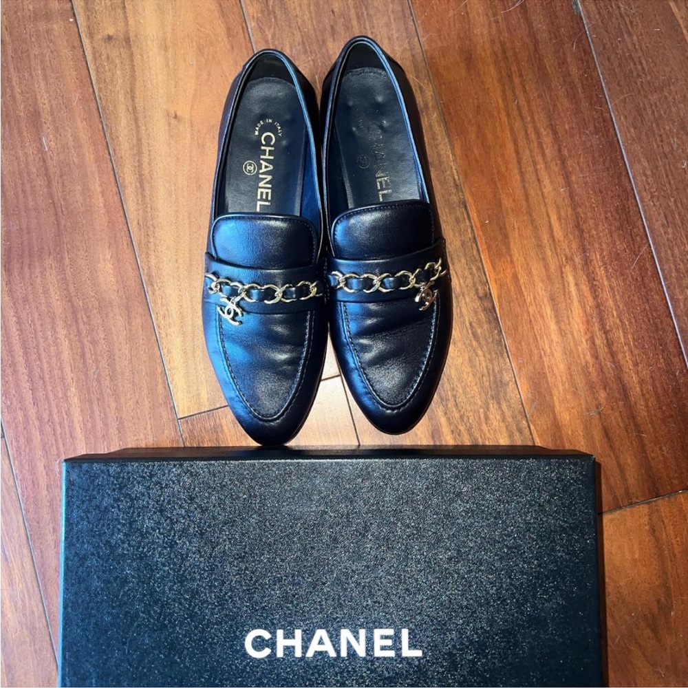 Chanel CC chain Penny loafers